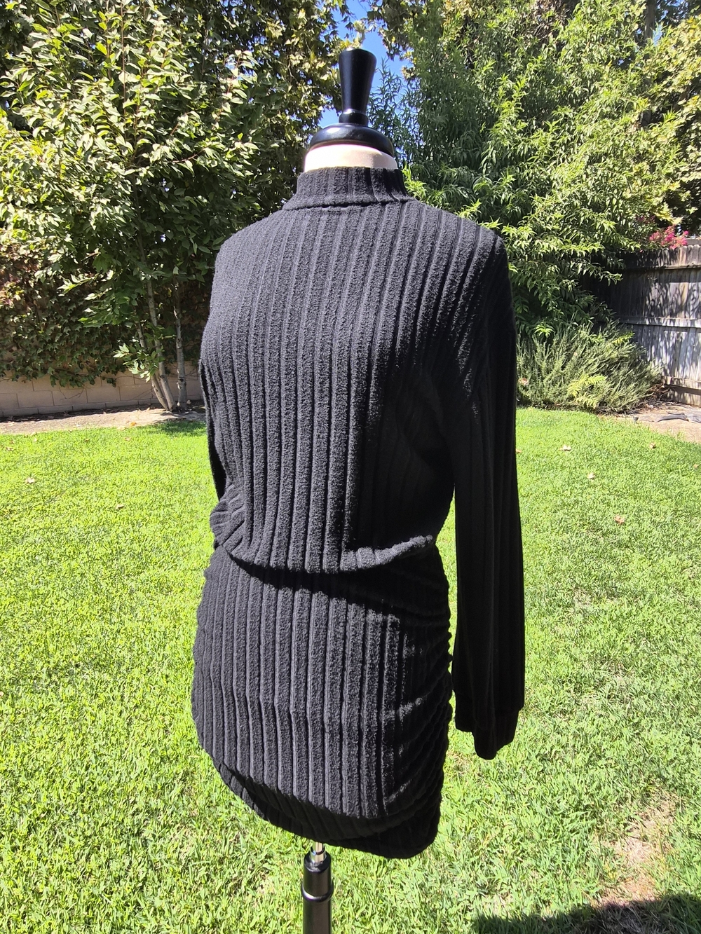 Black Ribbed Knit Mock Neck Mini Sweater Dress Ruched Sides Size M $0518